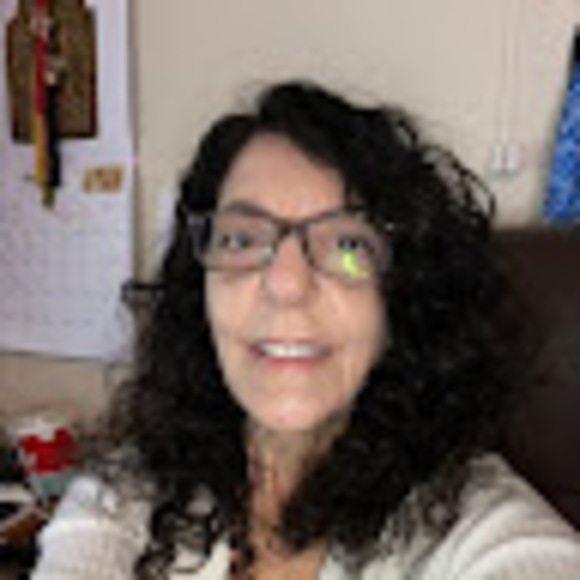 Meet your Posher, Karen - Picture 1 of 1